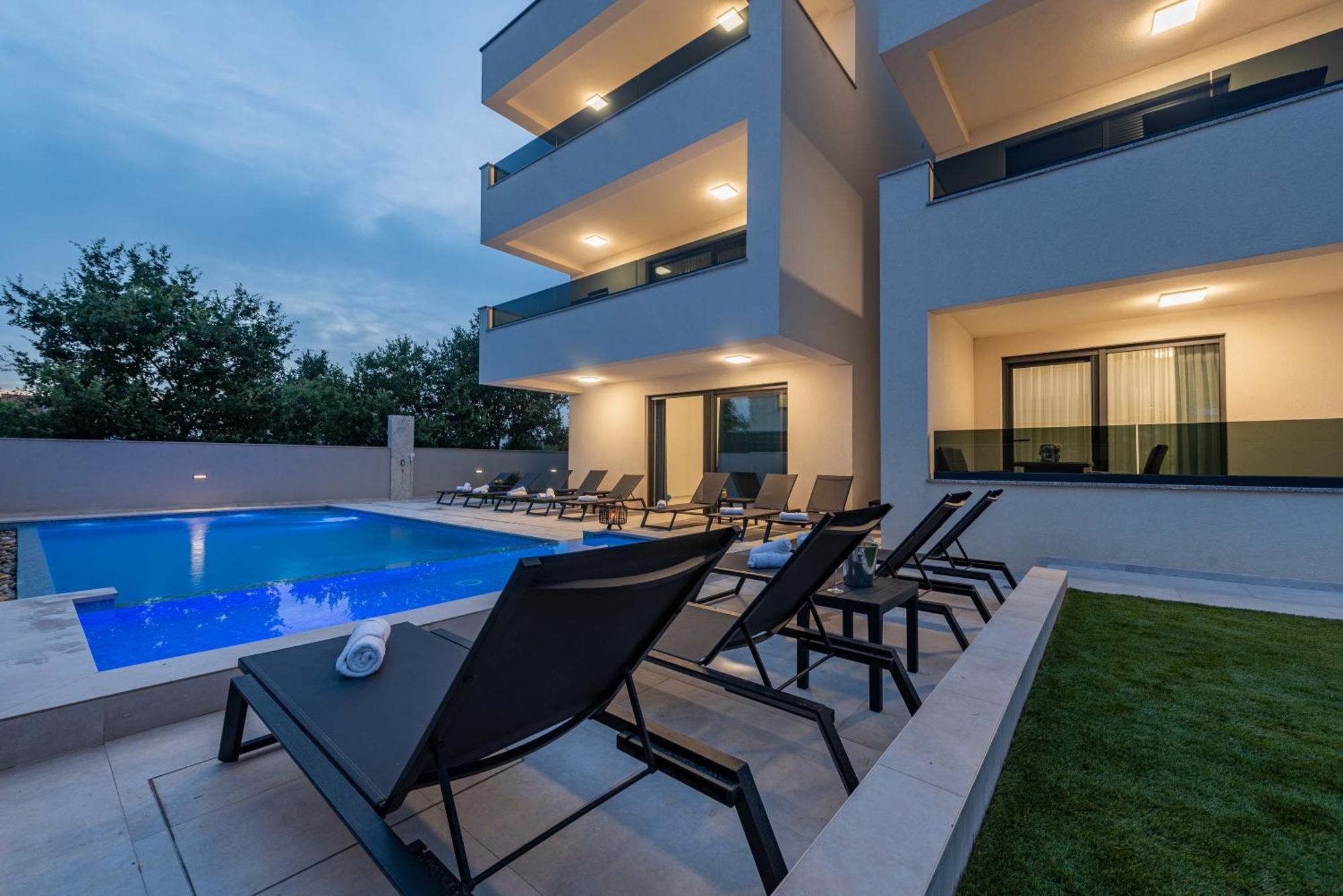 Apartments Menalo Elegance Затон Екстериор снимка