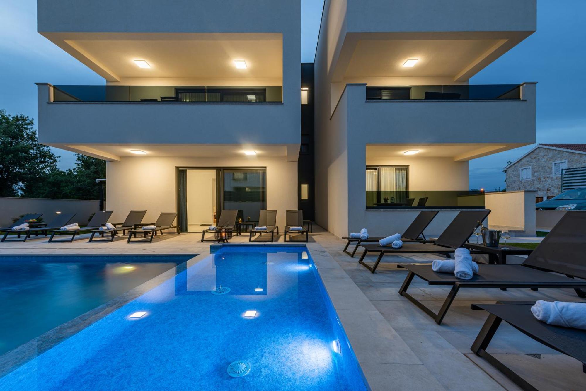 Apartments Menalo Elegance Затон Екстериор снимка