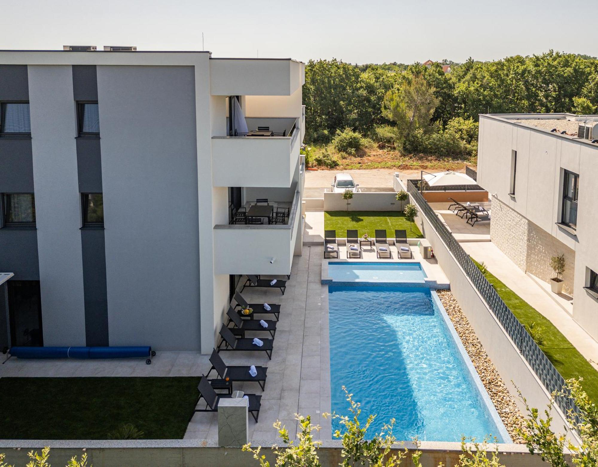 Apartments Menalo Elegance Затон Екстериор снимка
