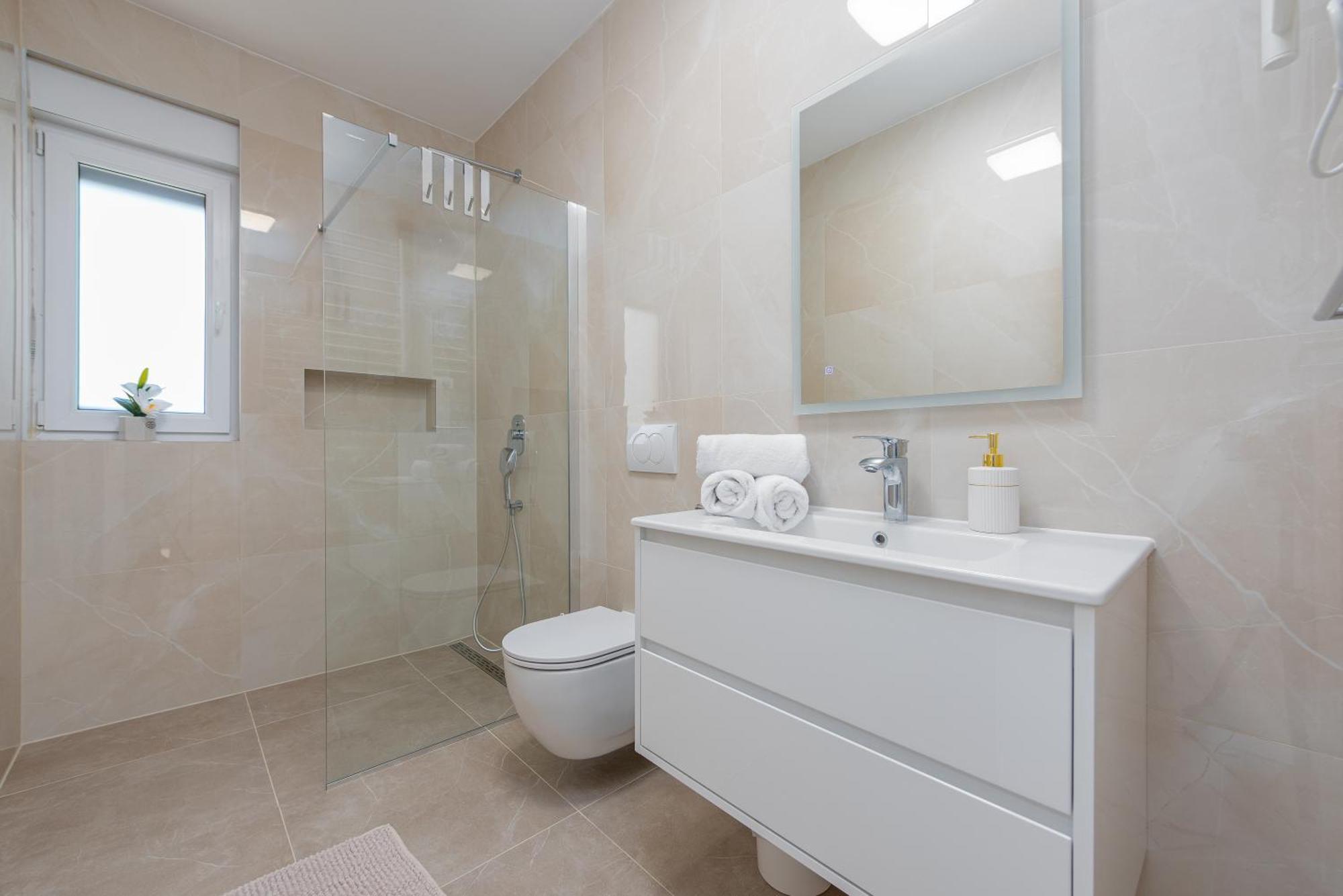 Apartments Menalo Elegance Затон Екстериор снимка
