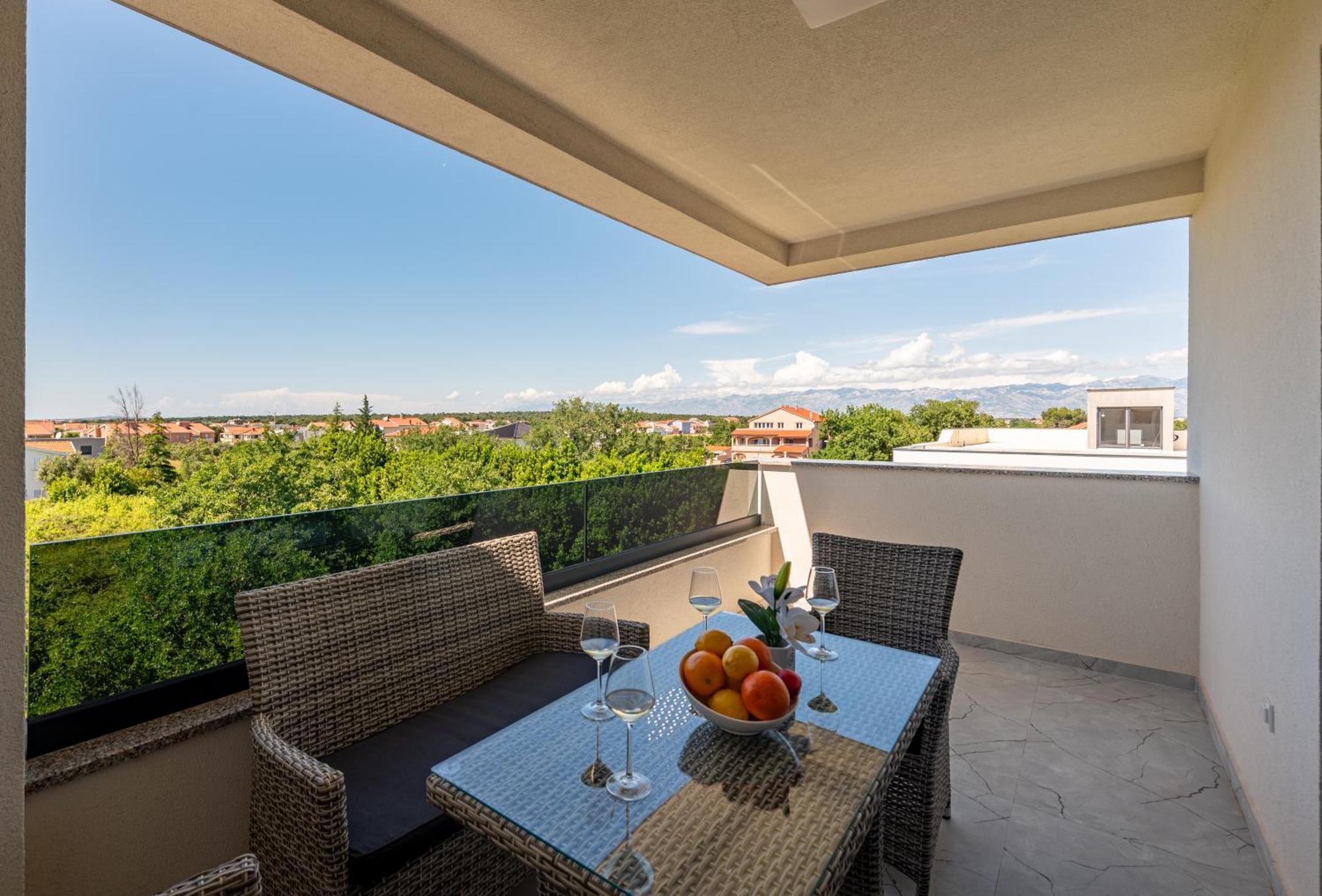 Apartments Menalo Elegance Затон Екстериор снимка