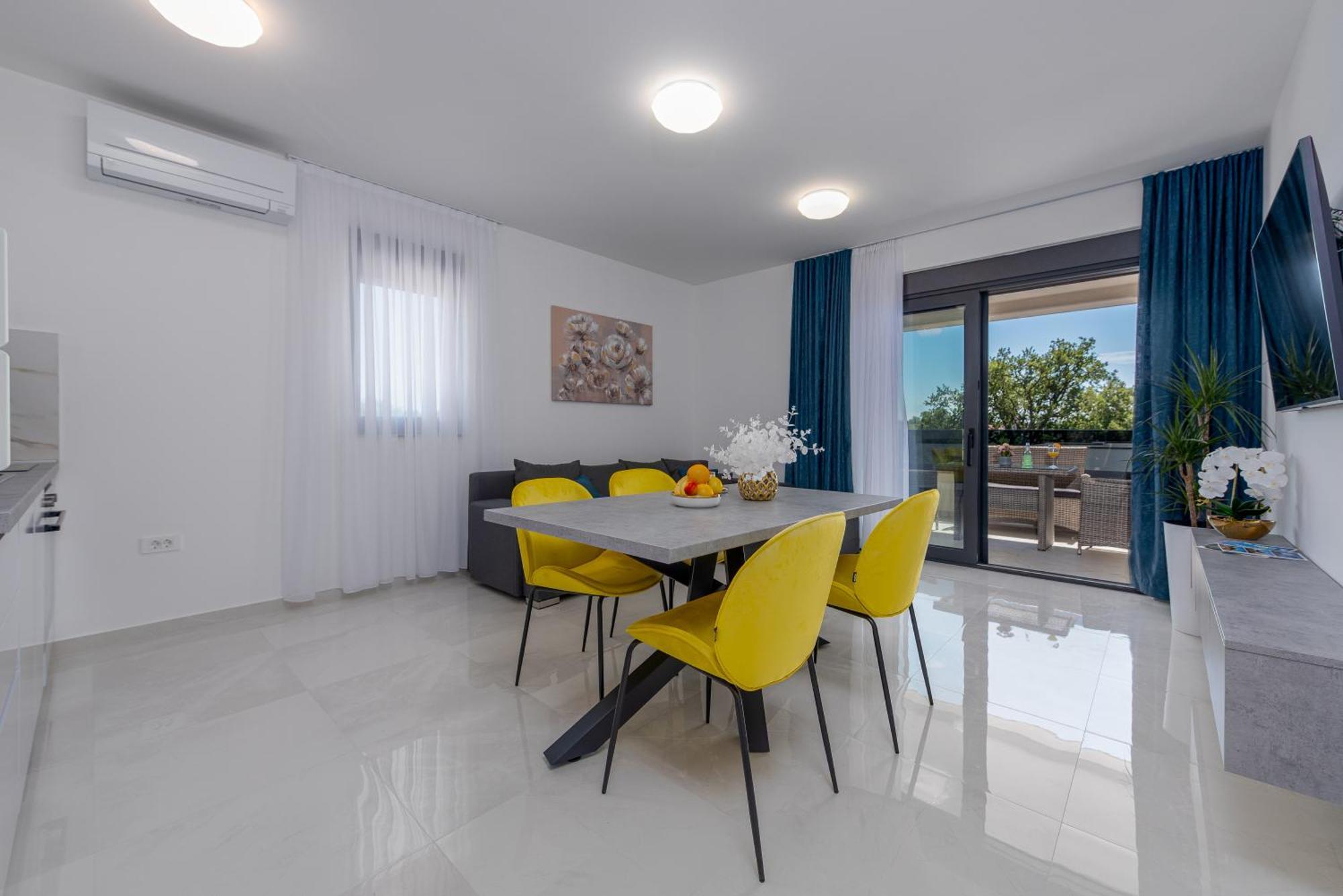 Apartments Menalo Elegance Затон Екстериор снимка