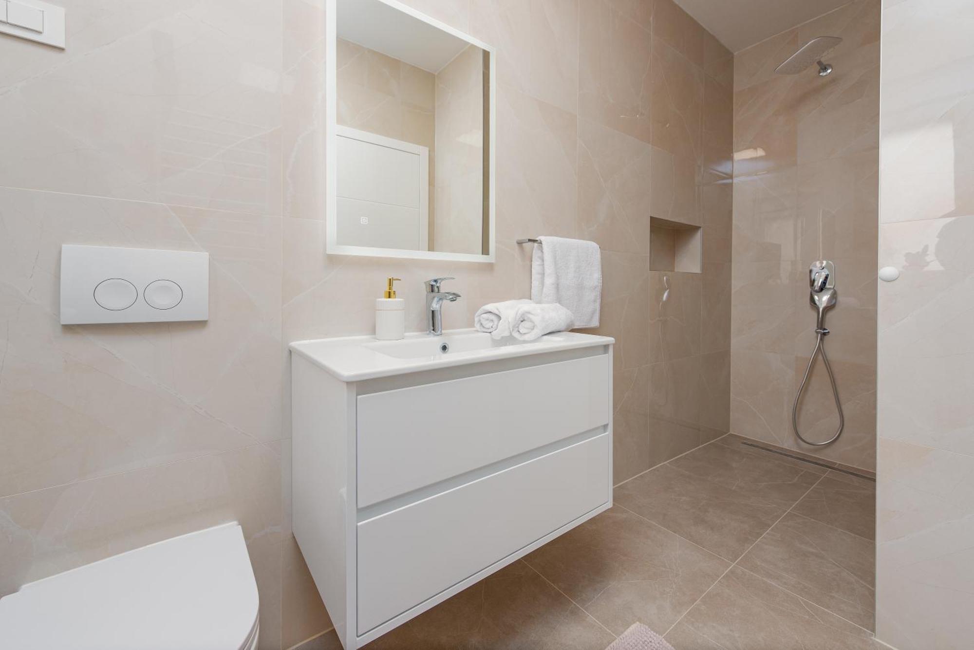 Apartments Menalo Elegance Затон Екстериор снимка