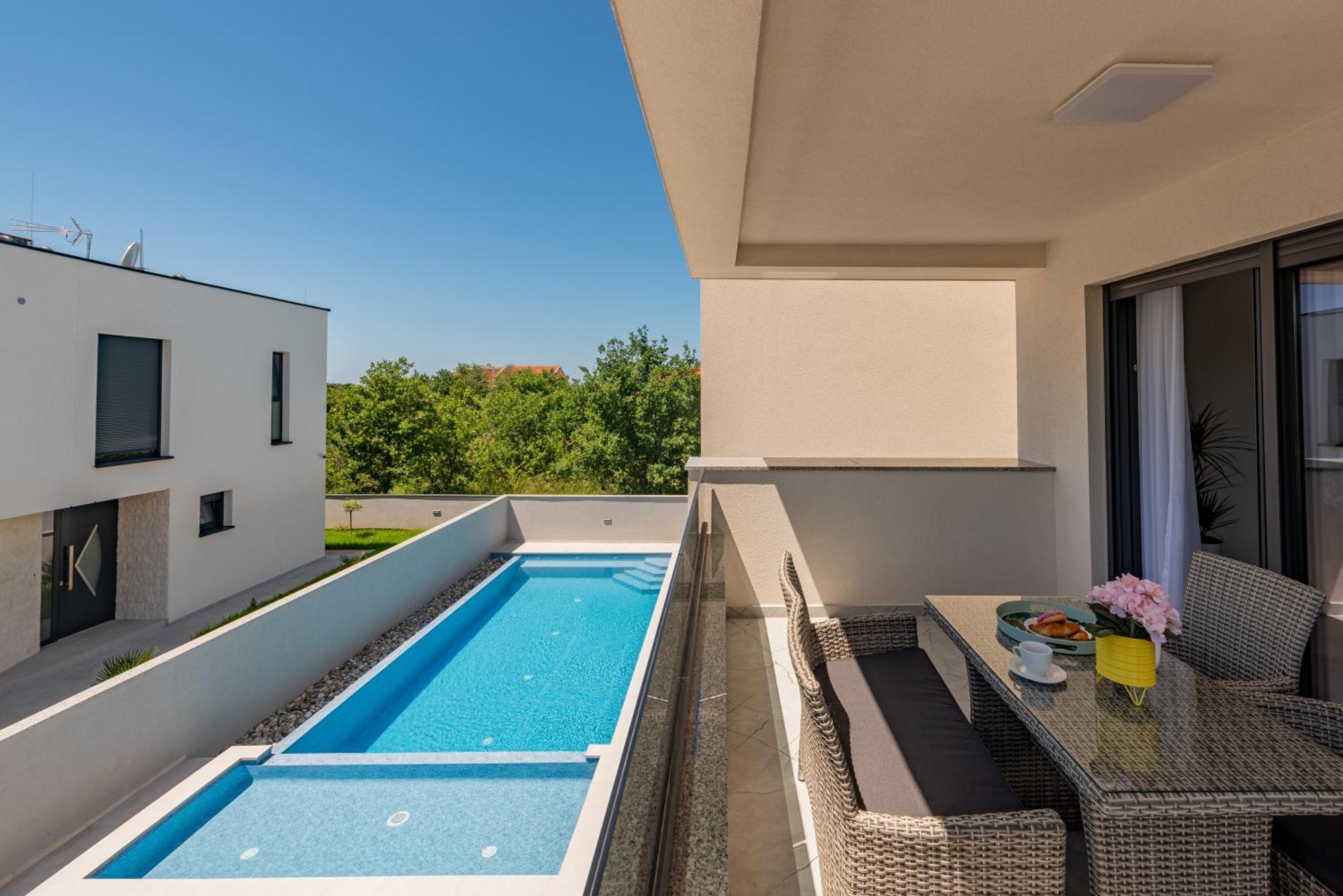 Apartments Menalo Elegance Затон Екстериор снимка