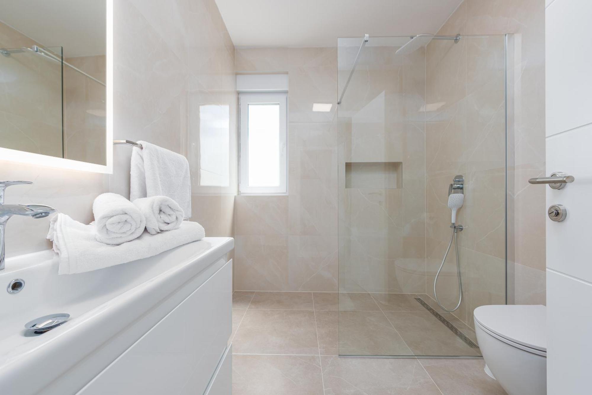 Apartments Menalo Elegance Затон Екстериор снимка