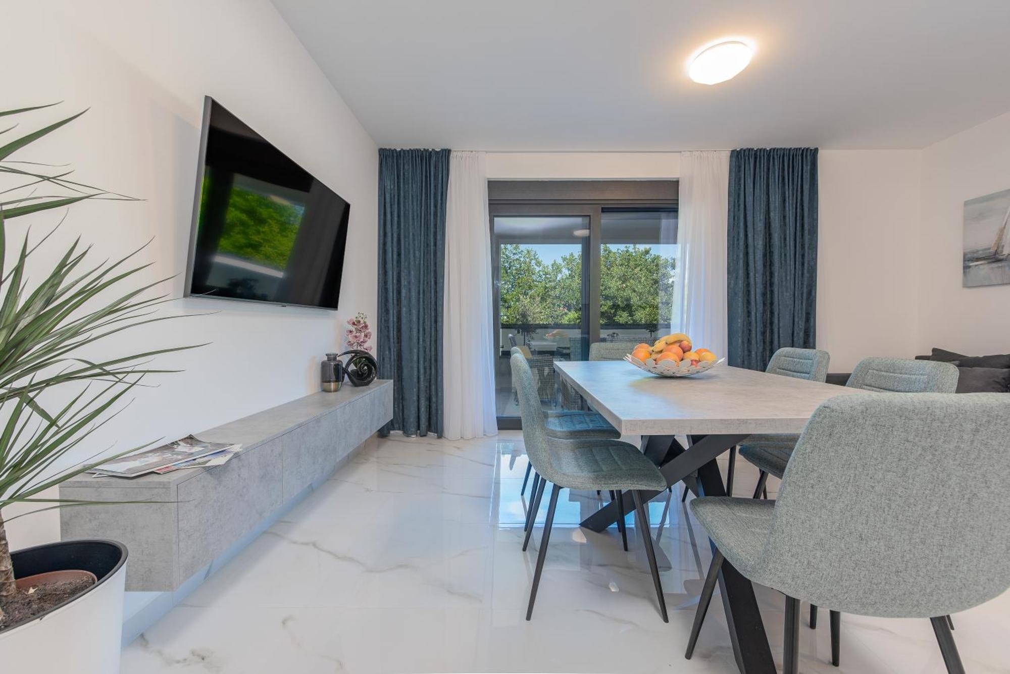 Apartments Menalo Elegance Затон Екстериор снимка